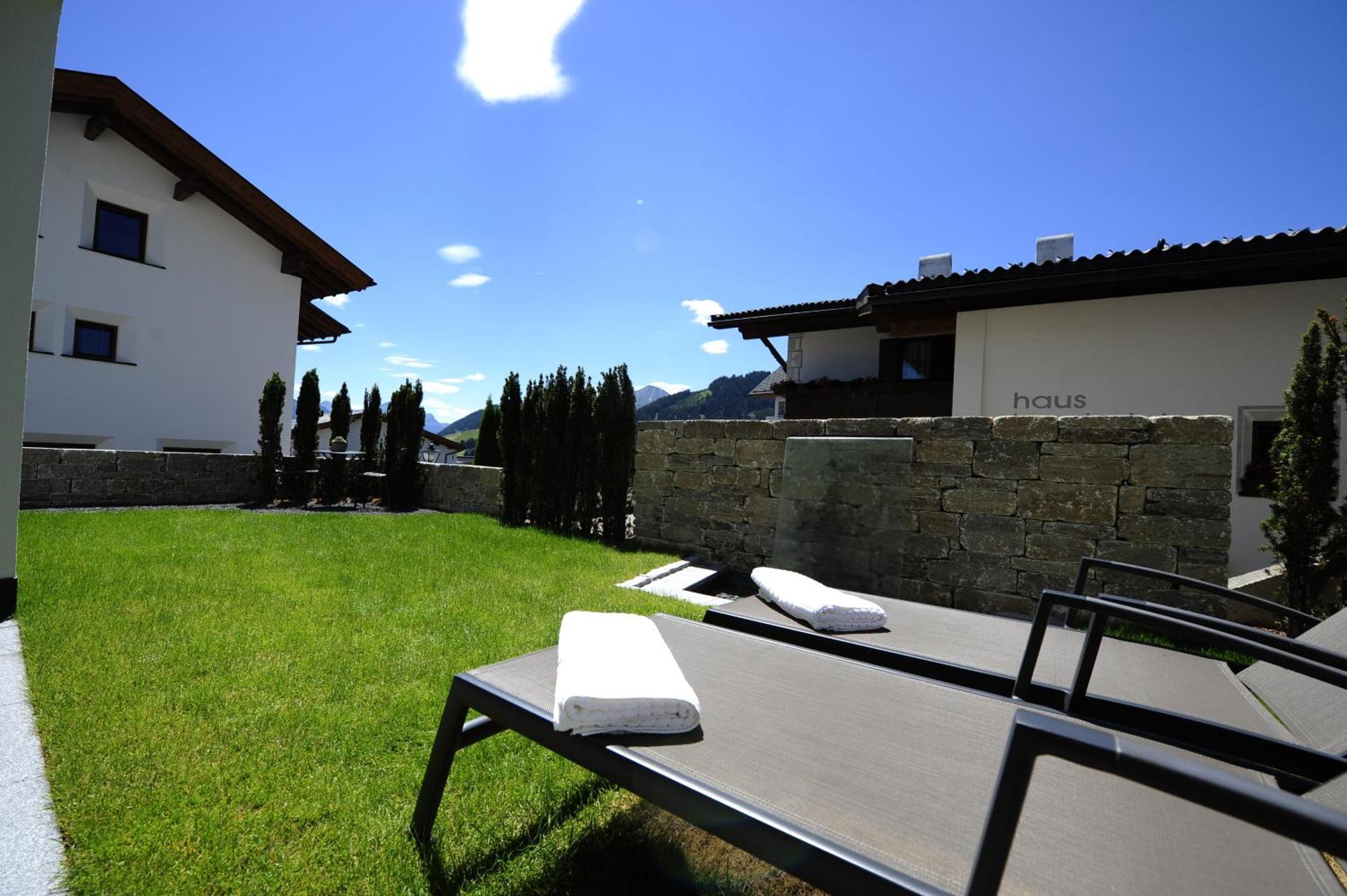 Tschuggmall Appartements Фис Экстерьер фото