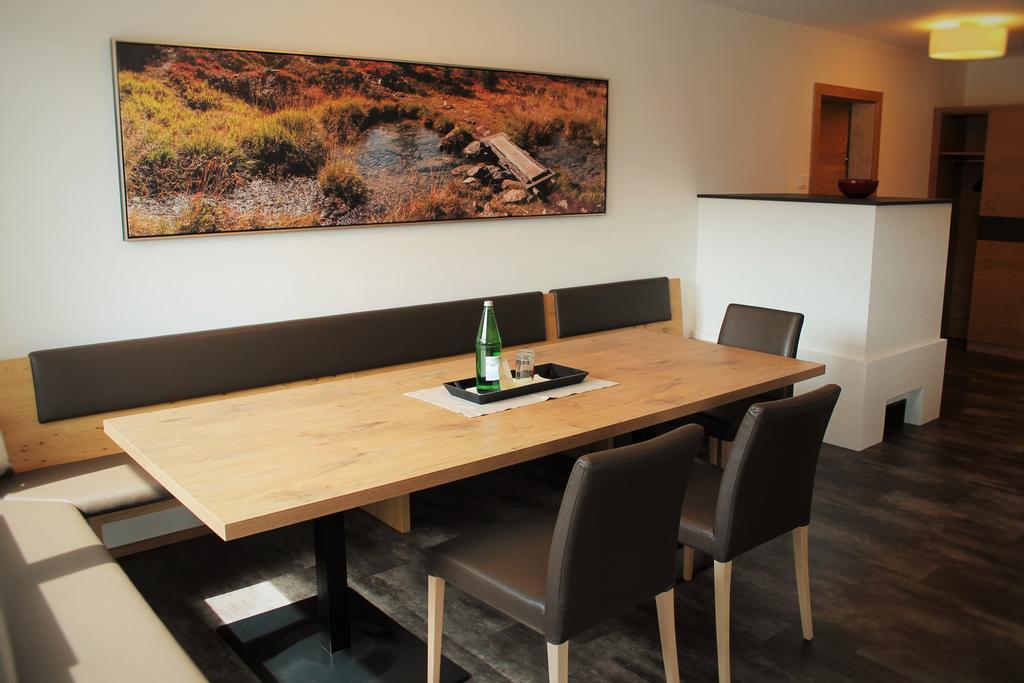 Tschuggmall Appartements Фис Экстерьер фото