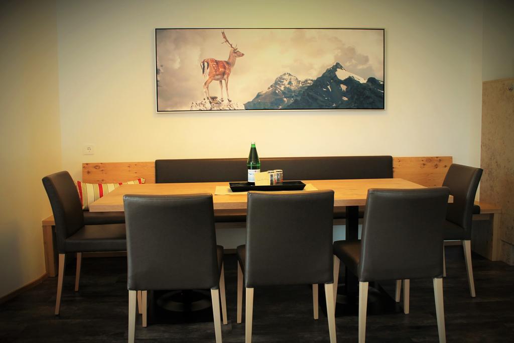 Tschuggmall Appartements Фис Экстерьер фото